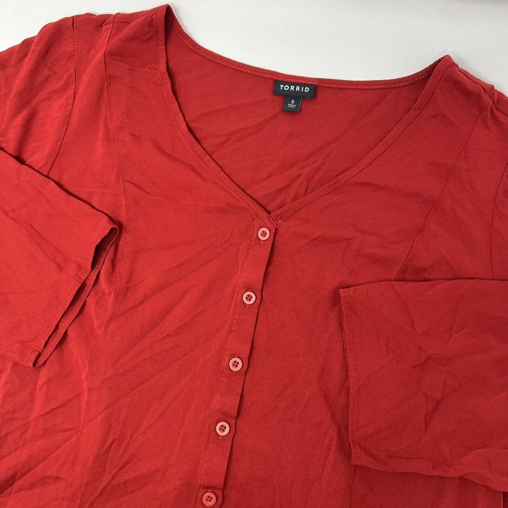 Torrid Red Button Up Blouse Top Size 3‎ V-Neck 3/4 Sleeve